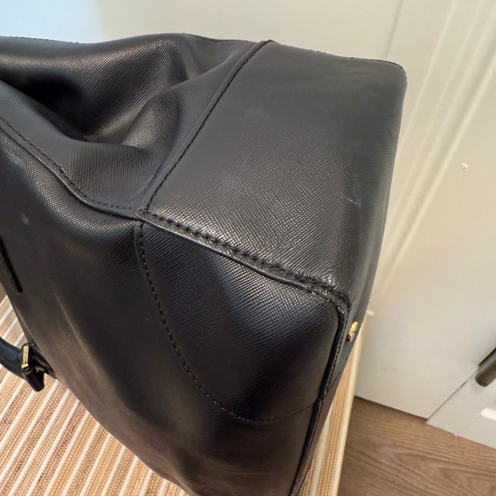 Tory Burch Black Purse - Picture 10 of 16